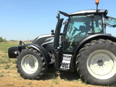 Valtra N 134