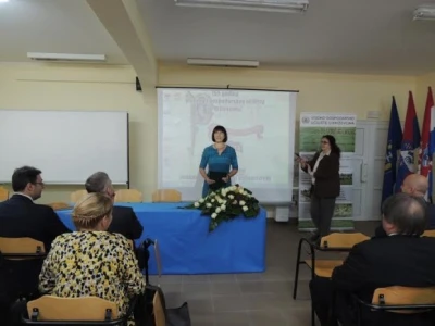 Dekanica Marijana Ivanek – Martinčić s kolegama
