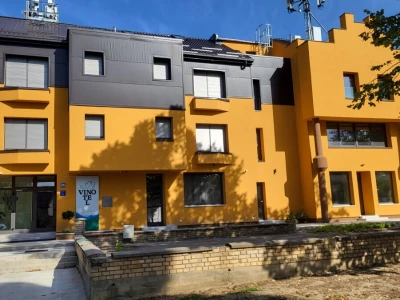 Vinarija Brzica i Hotel Vinotel