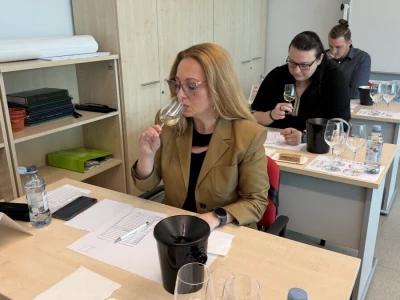 Vinatlon: ocjenjivanje vina na FAZOS-u