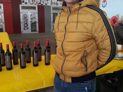 Vino od višnje OPG-a Bošnjak