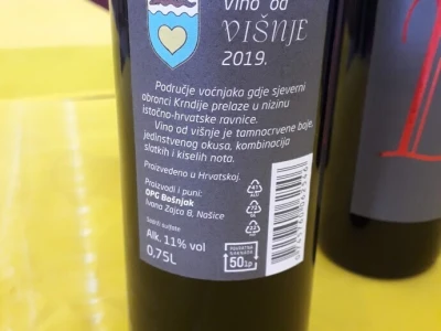 Vino od višnje OPG-a Bošnjak