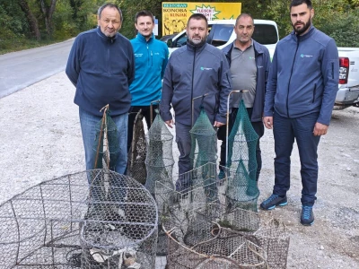 Čišćenje rijeke Cetine od vrša