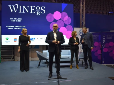 WineOS 2023.