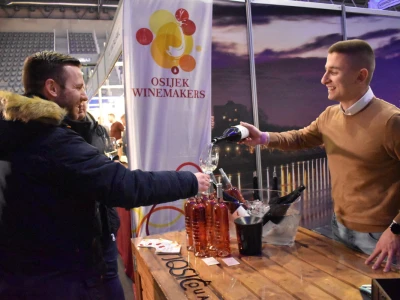 WineOS 2023.