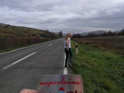 Zadružno pivo: Svi bi Plavušu i neposlušnu iz Brloga!