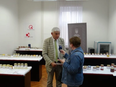 ZAVRŠENO OCJENJIVANJE 23. SORTNIH VRSTA MEDA U HGK ŽK OSIJEK!