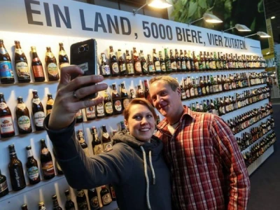 Selfie uz djevojku i belgijska piva