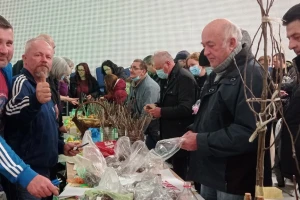 Ljubav prema tradicijskom blagu okupila rekordan broj čuvara starih sorti u Cerniku 