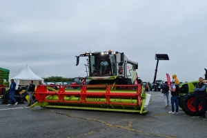 Na Farm Show-u premijerno prikazani Claasovi kombajni Trion 530 i 720