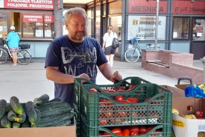 Palika Bajči povrće uzgaja 30 godina, s tržnice se uvijek vraća praznih gajbi