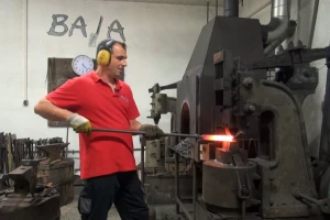 Od par satara do asortimana raznih proizvoda: Josip Čavajda jedan je od rijetkih kovača