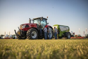 Agronom izložio Terrus i Catayu - strojeve godine!