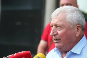 Udruga OPG-a Život: Ne stavljajte Zakon o zemljištu na glasanje!