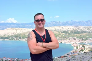 Chris McCullough, Irac u Hrvatskoj: Unija je stara, komplicirana i tvrdoglava baš kao i predsjednik Europske komisije