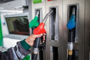 Novo drastično poskupljenje goriva - litra plavog dizela ide preko 10 kn?