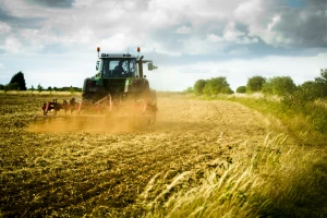 Uplatio predujam za traktor i postao žrtva prijevare, ne samo te