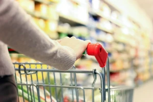 Listeria u lososu i šunki, komadići metala u siru
