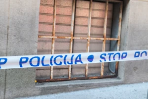 69-godišnjak traktorom sletio s kolnika i probio zid kuće