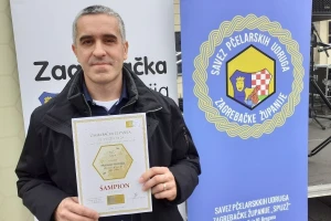 Kestenov med Miroslava Antolčića šampion 11. Festivala pčelarstva