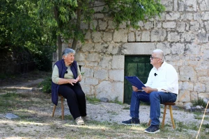 Hercegovka sasula u brk: "Kad dođu ovi naši iz svita, sritni su ako ima divljega zelja"