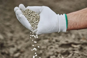 Hoće li dušična gnojiva pojeftiniti? EU ukida uvozne carine na godinu dana