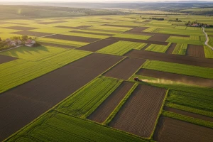 Jakovina u Saboru predstavio zakon o poljoprivrednom zemljištu