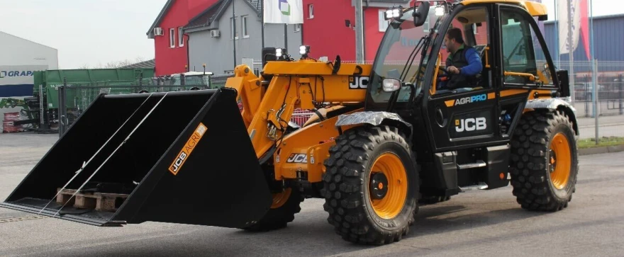 JCB 542-70