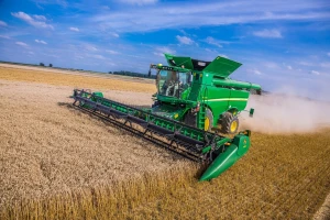 John Deere osvojio zlatnu i srebrnu medalju za najnovije tehnologije kombajna i sadilica!