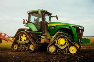 John Deere usporava proizvodnju traktora, rast pronalazi u drugom sektoru