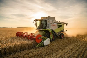 Novi nasljednik dobro poznatog kombajna CLAAS Dominator CLAAS AVERO - bolji nego ikada