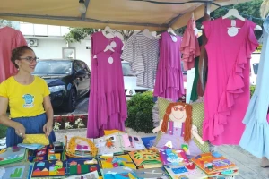 Kroz knjigu od filca djeca uče o voću i povrću
