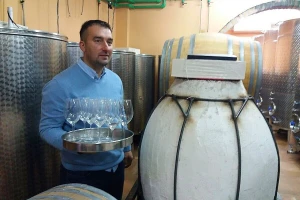 Vina u amforama su najbliže biodinamici, a jedna keramička boca košta pet eura 