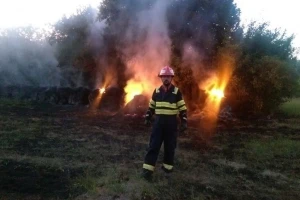 Izgorjelo 30 hektara i 300 bala sijena!