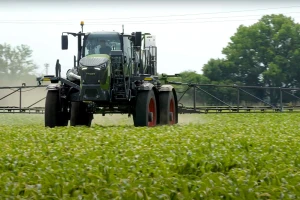 Fendt Rogator 900 stroj za velika gospodarstva osvojio Davidsonovu nagradu 2022.