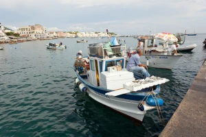 Anonimni ribar darovao srdele najsiromašnijima