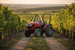 Traktor Impodan DF 304