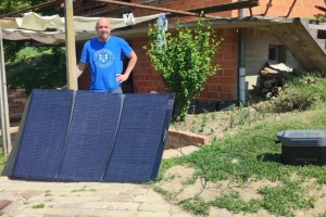 Kakav solarni sustav koristiti na vikendici koja nije priključena na električnu mrežu?